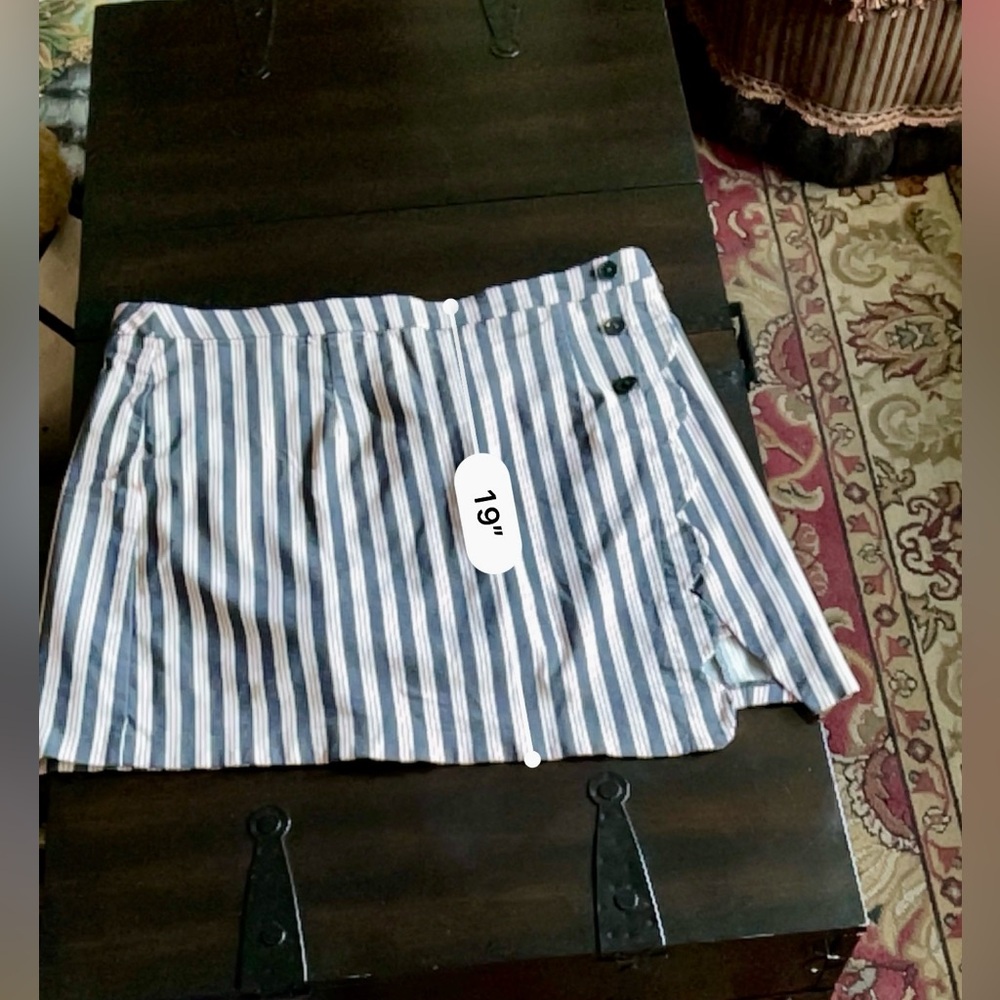 Cato Stripe Skorts - Picture 7 of 9